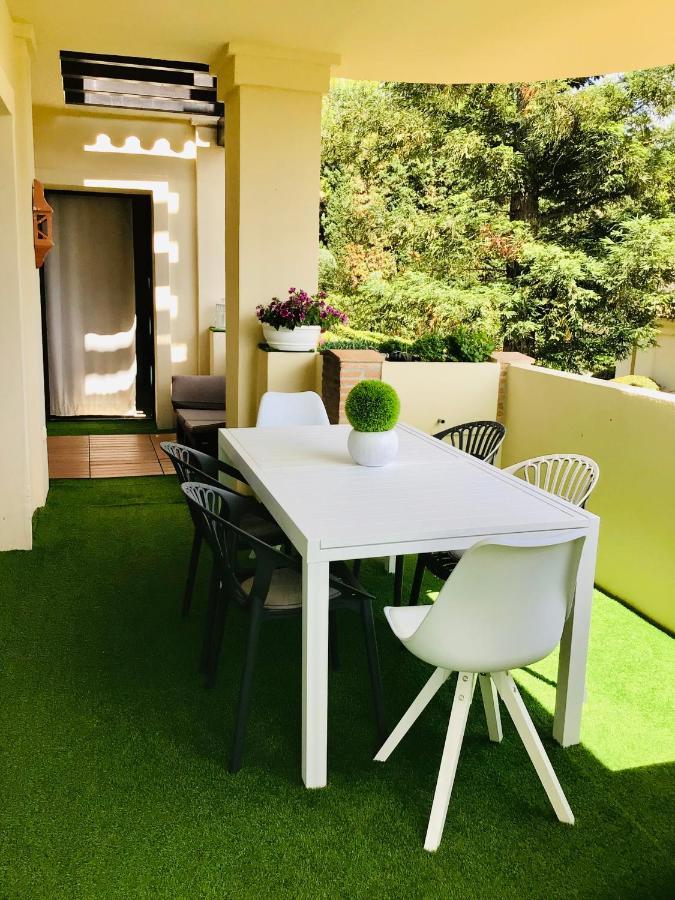 Capanes Del Golf Lägenhet Benahavís Exteriör bild